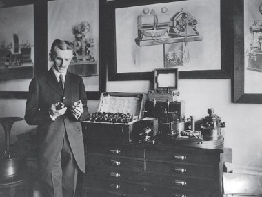 images-2012-07-nikola_tesla_zivot_genija_aps_715809114