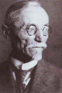 27808-uros-predic-280x425