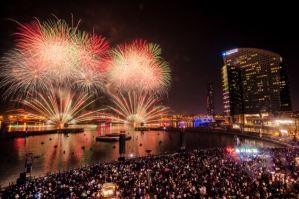 Dubai+Festival+City+Mall+Fireworks