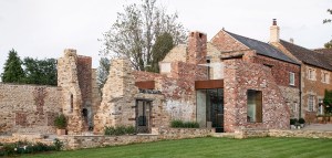 moderan20porodic48dni20dom20na20ruinama20iz201720veka20665